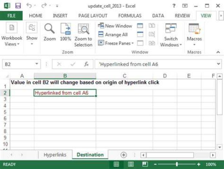 Formula to update cell based on user changing another cell's content
