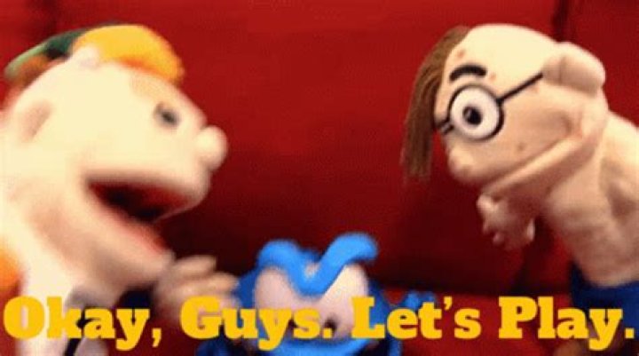 mserve currently playing.gif